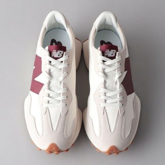 New Balance 327 Womens Size 7 Sneakers - Picture 6 of 14